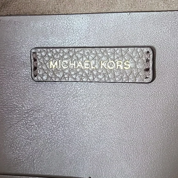 Michael Kors pebbled leather large tote bag - Picture 9 of 11